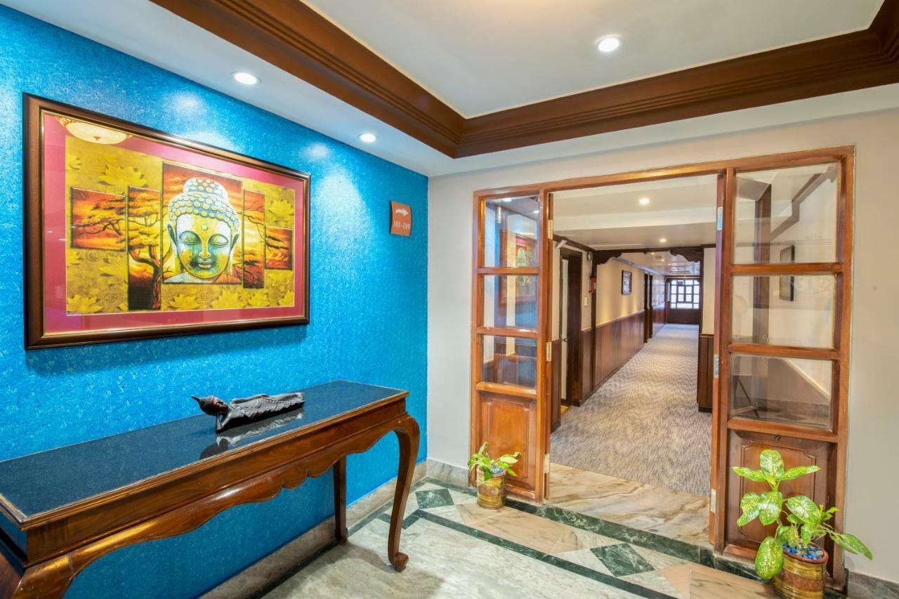 Hotel Nirvana Siddharthanagar Екстер'єр фото
