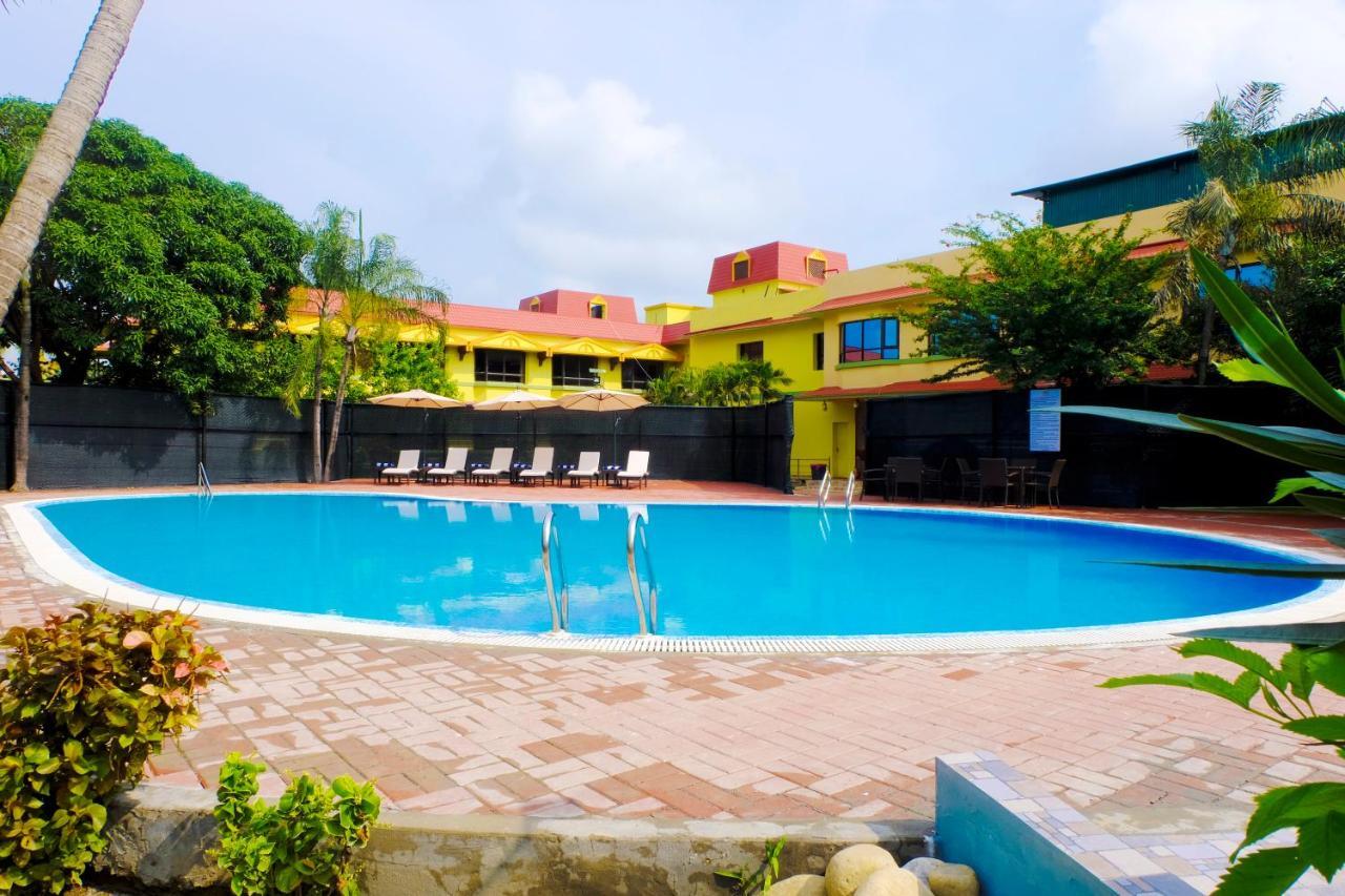 Hotel Nirvana Siddharthanagar Екстер'єр фото